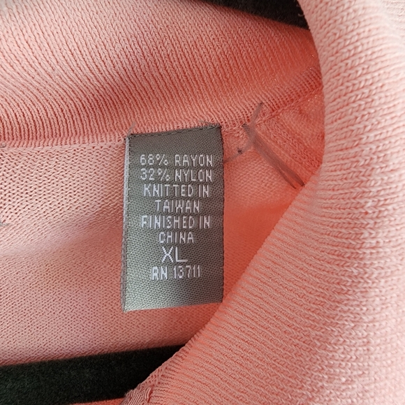 Kate Hill Light Pink Women's Cardigan Feminine Normcore - Picture 3 of 10